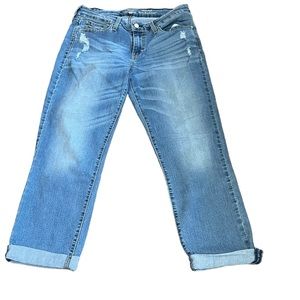 Levi Strauss Cropped Mid Rise Jeans